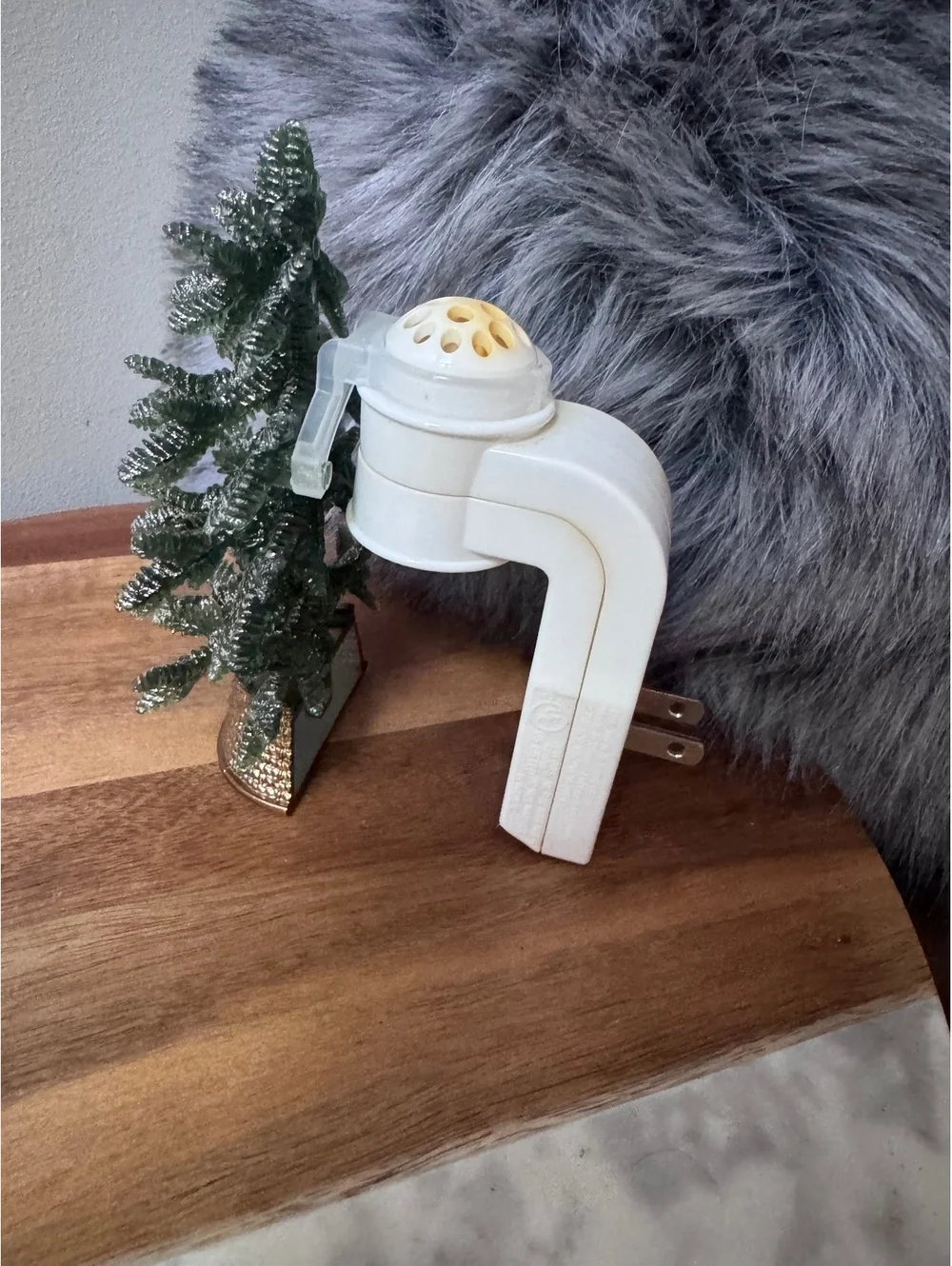 Bath & Body Works Wallflowers Evergreen Christmas Tree Fragrance Plug In